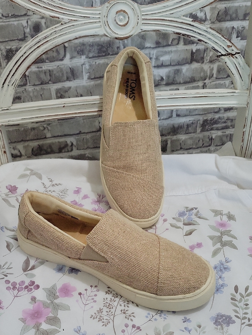 Toms Women’s Slip-On Canvas Loafers in Beige,  Womens 9.5, Minimalist